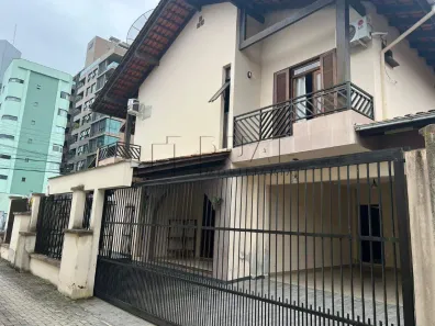 Casa com 2 Quartos à venda, 270m² no Centro, Jaraguá do Sul
