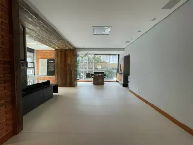 Apartamento com 2 Quartos à venda, 132m² no Centro, Florianópolis