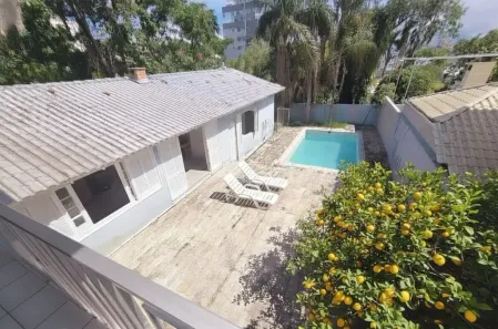 Casa com 5 Quartos à venda, 240m² no Coloninha, Florianópolis