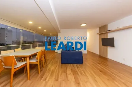 Apartamento com 3 Quartos à venda, 124m² no Vila Gumercindo, São Paulo