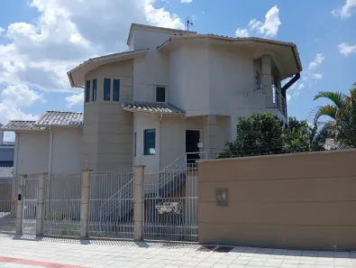 Casa com 3 Quartos à venda, 340m² no Michel, Criciúma