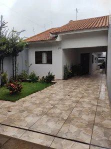 Casa com 2 Quartos à venda, 198m² no Conjunto Habitacional Céu Azul, Maringá