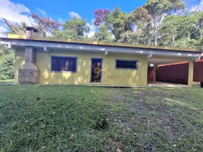 Casa de Condomínio com 3 Quartos à venda, 2260m² no Três Córregos, Teresópolis