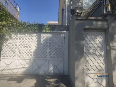 Imóvel Comercial com 3 Quartos para alugar, 190m² no Jardim Guedala, São Paulo