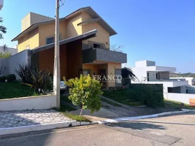Casa de Condomínio com 3 Quartos à venda, 211m² no Jardim Baronesa, Taubaté