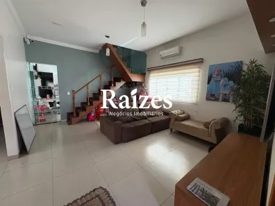Casa com 3 Quartos à venda, 150m² no Jardim Brasília, Uberlândia