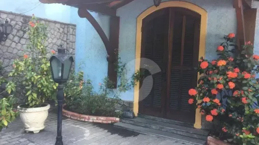 Casa com 4 Quartos à venda, 369m² no São Francisco, Niterói