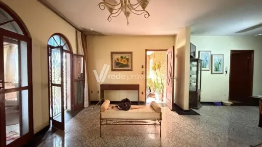 Casa com 4 Quartos à venda, 144m² no Parque São Quirino, Campinas