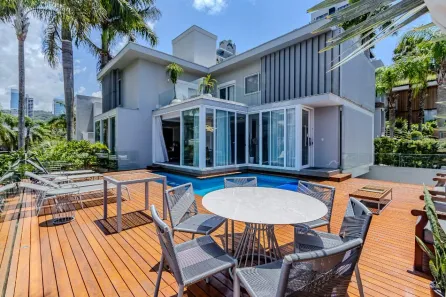 Casa de Condomínio com 5 Quartos à venda, 550m² no Fazendinha, Itajaí