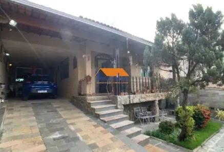 Casa com 3 Quartos à venda, 181m² no Palmares, Belo Horizonte