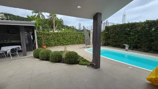 Casa com 3 Quartos à venda, 159m² no Nova Esperança, Balneário Camboriú