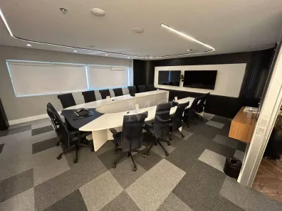 Sala Comercial para alugar, 240m² no Vila Olímpia, São Paulo