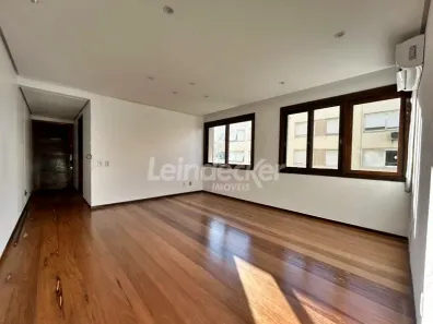Apartamento com 2 Quartos para alugar, 75m² no Santa Cecília, Porto Alegre