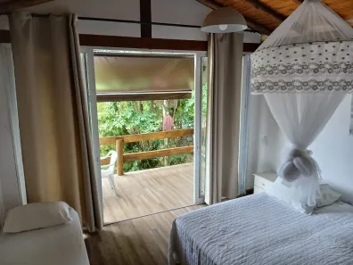 Casa de Condomínio com 3 Quartos para alugar, 90m² no Ribeirão (Cambaquara), Ilhabela