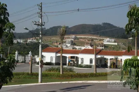 Casa de Condomínio com 5 Quartos para alugar, 985m² no Tamboré, Barueri