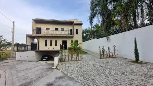Sobrado com 3 Quartos à venda, 283m² no Quiririm, Taubaté