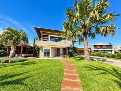 Sobrado com 4 Quartos à venda, 340m² no , Osório