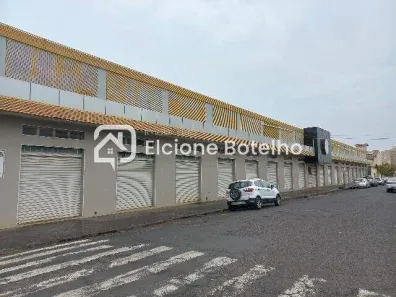 Galpão/Depósito/Armazém para alugar, 1000m² no Bom Jesus, Uberlândia