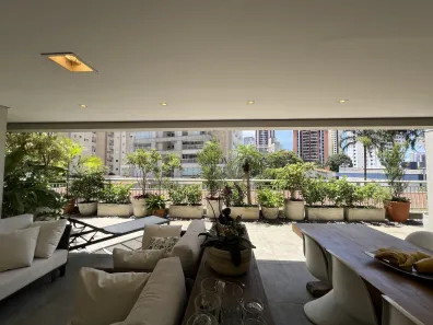 Apartamento com 3 Quartos à venda, 220m² no Vila Alexandria, São Paulo