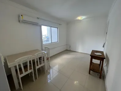 Apartamento com 1 Quarto para alugar, 50m² no Centro, Balneário Camboriú