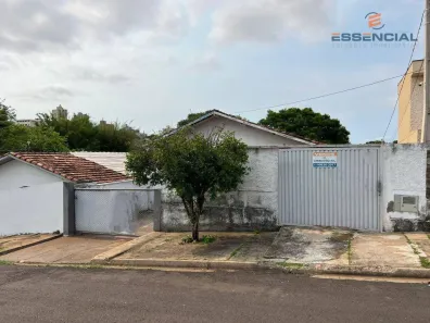 Casa com 2 Quartos à venda, 136m² no Conjunto Residencial Souza Santos, Botucatu