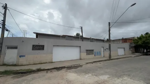 Apartamento com 2 Quartos para alugar, 58m² no Sapiranga-Coité, Fortaleza