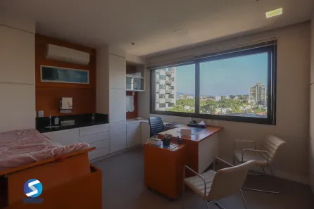 Sala Comercial com 1 Quarto à venda, 42m² no Passo da Areia, Porto Alegre