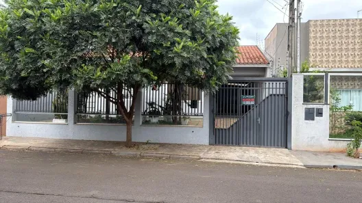 Casa com 3 Quartos à venda, 200m² no Jardim Liberdade, Maringá