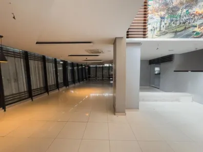 Ponto Comercial para alugar, 744m² no Cambuí, Campinas
