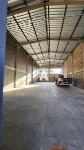 Galpão/Depósito/Armazém para alugar, 337m² no Nossa Senhora das Graças, Uberlândia