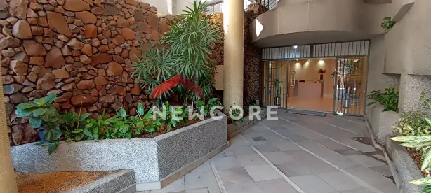 Sala Comercial à venda, 37m² no Petrópolis, Porto Alegre
