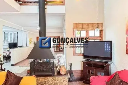 Sobrado com 3 Quartos para alugar, 338m² no Campestre, Santo André