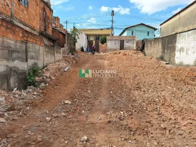Lote/Terreno à venda, 360m² no Santa Cruz, Belo Horizonte
