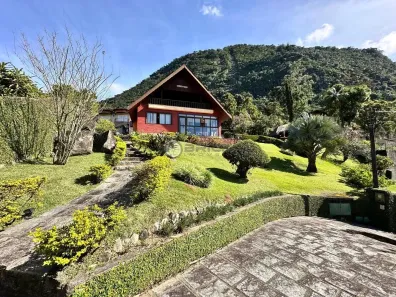 Casa com 5 Quartos à venda, 365m² no Carlos Guinle, Teresópolis