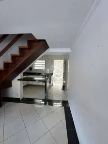 Casa de Condomínio com 2 Quartos para alugar, 60m² no Vila Santos, São Paulo