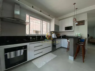 Sobrado com 3 Quartos à venda, 197m² no Jardim Alvorada, São José dos Campos