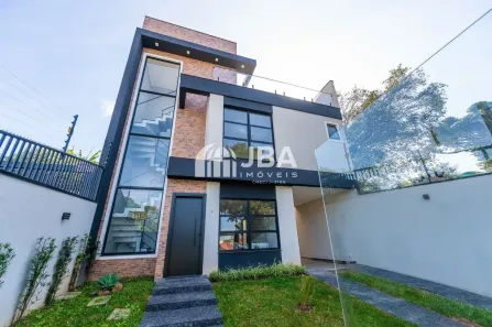 Sobrado com 3 Quartos à venda, 143m² no Butiatuvinha, Curitiba