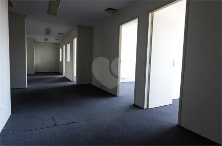 Sala Comercial para alugar, 110m² no Vila Tramontano, São Paulo