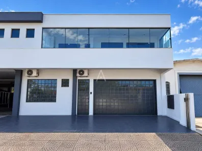 Sobrado com 3 Quartos para alugar, 220m² no Jardim Porto Alegre, Toledo