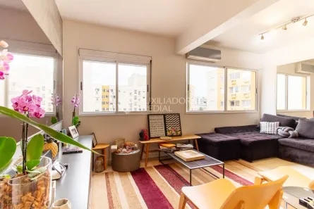 Apartamento com 3 Quartos à venda, 65m² no Partenon, Porto Alegre