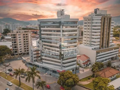 Sala Comercial para alugar, 72m² no Vila Moema, Tubarão