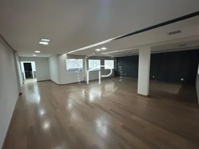 Ponto Comercial para alugar, 600m² no Taguatinga Norte, Brasília