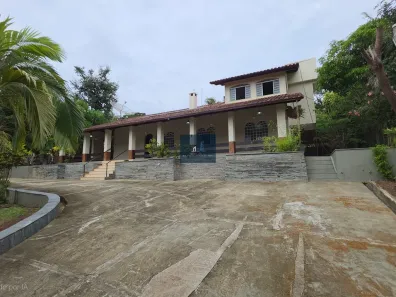 Casa de Condomínio com 6 Quartos à venda, 195m² no Condomínio Nossa Fazenda, Esmeraldas