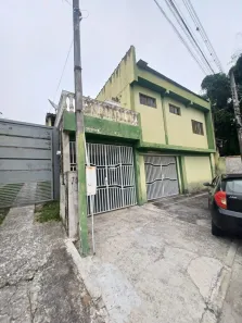 Sobrado com 3 Quartos à venda, 250m² no Vila São Benedito, Pindamonhangaba