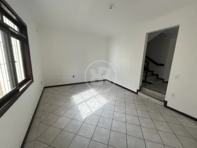 Sobrado com 3 Quartos para alugar, 110m² no Vila Nova, Blumenau