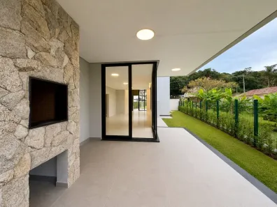 Casa de Condomínio com 3 Quartos à venda, 192m² no Canasvieiras, Florianópolis