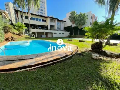 Casa com 8 Quartos à venda, 770m² no São Sebastião, Uberaba