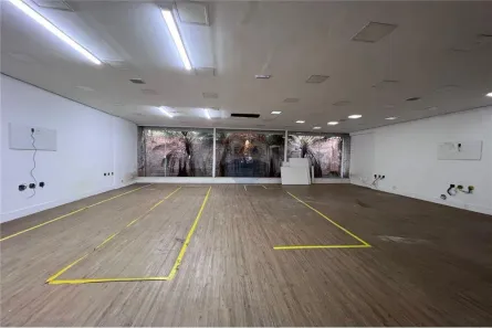 Ponto Comercial para alugar, 400m² no Indianópolis, São Paulo