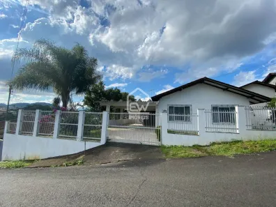 Casa com 3 Quartos à venda, 455m² no Vila Lenzi, Jaraguá do Sul