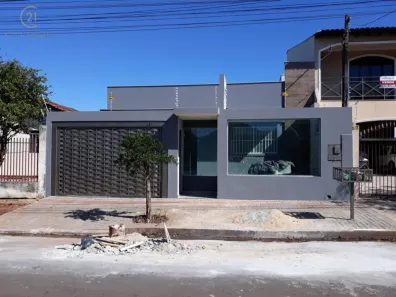 Casa com 3 Quartos à venda, 200m² no Leonor, Londrina